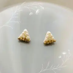 小ぶり　ビーズ刺繍　ピアス/イヤリング　サージカルステンレス　金属アレルギー対応