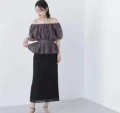 ナチュラルビューティベーシック＊シアーギャザーぺブラムブラウスのサムネイル