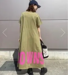 ロデオクラウンズ GUアンダーロゴフレアマキシTワンピース 大きいサイズ カーキ