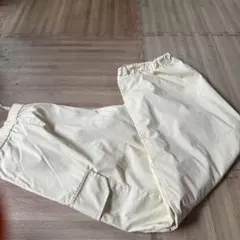 アイボリー カーゴパンツ ウエストゴム ドローストリングのサムネイル