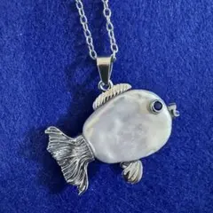 ヴィンテージ デザイン　アクセサリー　ネックレス　魚　パール　レトロ　ブルー