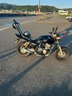 し*の様 HONDA CB400SF 三段シート カスタム車両のサムネイル