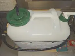 DAIKEN 90型灯油タンク 85リットル 油量計 水抜きバルブ ホームタンク