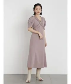 【LILY BROWN】半袖パフスリーブワンピース　オケージョンドレス