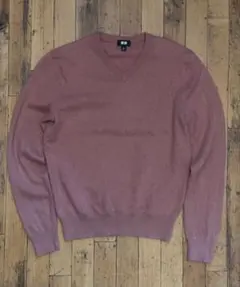 UNIQLO V neck cashmere knit sweater