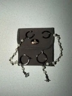 Vivienne Westwood パール ピアスのサムネイル