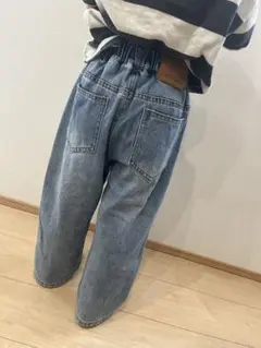 新品未使用 デニム オールシーズン テーパードデニム ダボッとシルエット 110