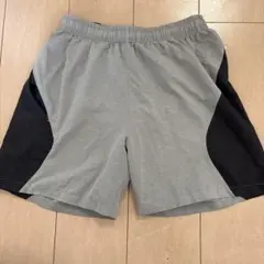 H*n様 グレー/ブラック ショートパンツ ジッパーポケット付きM☆