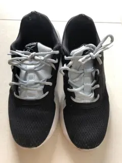 リーボック　スニーカー　24cm ブラック