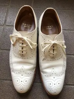 REGAL ホワイトレザーウィングチップ