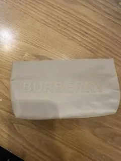 バーバリー新品未使用ポーチノベルティ