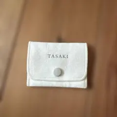 TASAKI タサキ　ジュエリーケース　ホワイト　ピアス　イヤリングのサムネイル