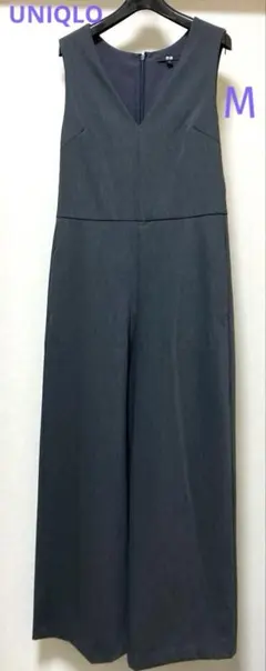 UNIQLO Vネック　ジャンプスーツ　オールインワン　グレー　Mサイズ