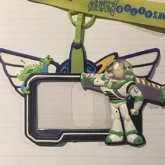 バズライトイヤー　チケットホルダー　トイストーリー　ディズニーランド　TDL