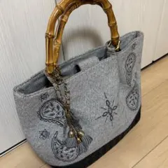 横浜ナナnana JAPAN ハンドバッグ 馬柄 チェーン柄 ブラック - メルカリ