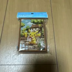 ポケモンカードゲーム　デッキシールド　スリーブ　ピカチュウの贈り物