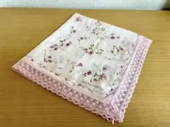 未使用　LAURA ASHLEY 花柄ハンカチ ピンク　約50㎝×50㎝