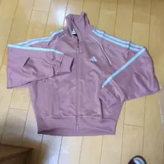アディダスのジャージ上ピンク