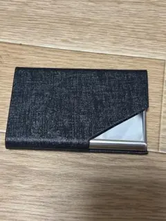 명함 홀더가 있는 하드 케이스