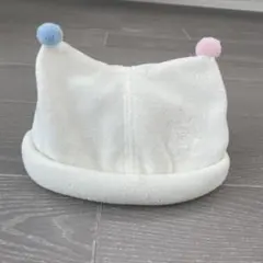 ホワイト ポンポン付き ベビー帽子