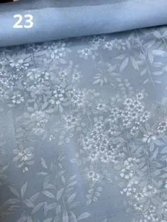 薄いブルー　ブルーグレー 正絹　花柄 布地 はぎれ サイズ　約35×108cm