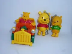 b★Disney TOYBOXくまのプーさん カーとフィギュアキーホルダー他3点