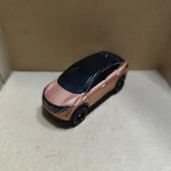 トミカ 日産アリア