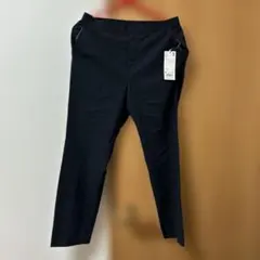 UNIQLO ブラック スラックス M