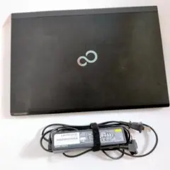 ⅰ LIFebook UH55/T FMVU55TR Corei3 8GB - メルカリ