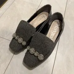 DIANA chayコラボ ビジュー付きフラットシューズ