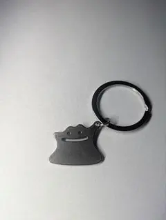ポケモン　メタモン キーホルダー メタル製