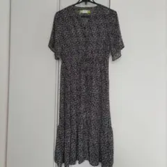 ロングワンピース　Jayro SELECTION　半袖　花がら　ブラックのサムネイル