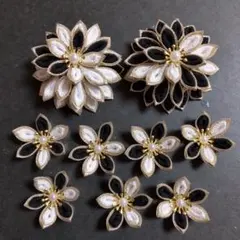 つまみ細工お花のパーツ　半くす 二重剣つまみ　白黒ゴールド