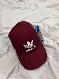 adidas バーガンディ ベースボールキャップ 新品