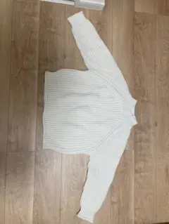 GU ホワイト リブ編み セーター