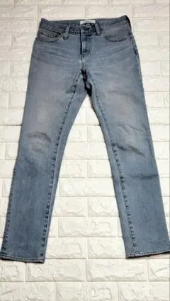 Item thumbnail for item 8db00af2-f0fa-4577-96c0-88621e65046a