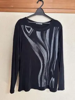 ブラック長袖Tシャツ グレー模様 ビーズ装飾