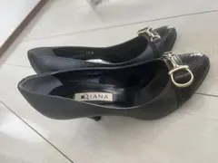 DIANA ブラック ヒールパンプス