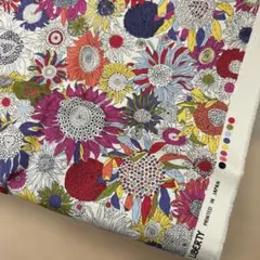 リバティ　花柄 綿プリント生地 ハギレ