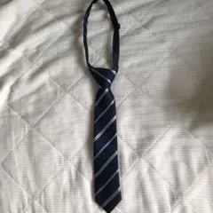 COMME CA ISM ネクタイ Mサイズ ネイビー　子供用