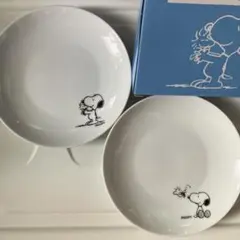 新品未使用2枚セット SNOOPYスヌーピー 陶器製皿 白ペアプレート 箱入りhのサムネイル