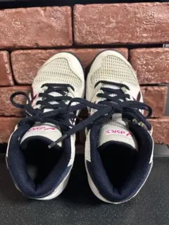 ASICS バスケットボールシューズ ホワイト/ネイビー/ピンク