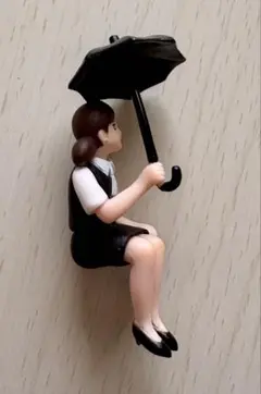バンクシーって誰？展 × コップのフチ子 アンブレラのフチ子