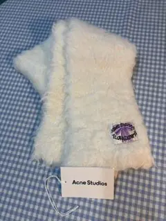 Acne Studios ホワイトファースカーフ 約120cmのサムネイル