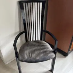 【イタリア製】デザインチェア スタイリッシュ・美品②