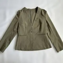 オリーブグリーン ノーカラージャケットのサムネイル