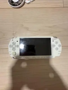 Sony PSP-3000 ホワイト ジャンクUMDソフト2本付き