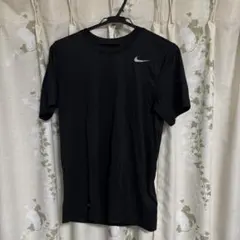 Nike DRI-FIT ブラック Tシャツ