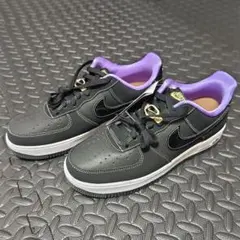 Nike Air Force 1 ブラック/パープル