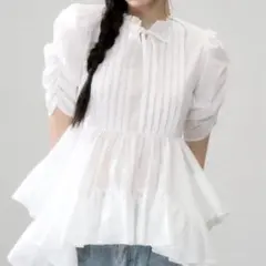 Treat Urself Twist Flare Pintuck Blouseのサムネイル